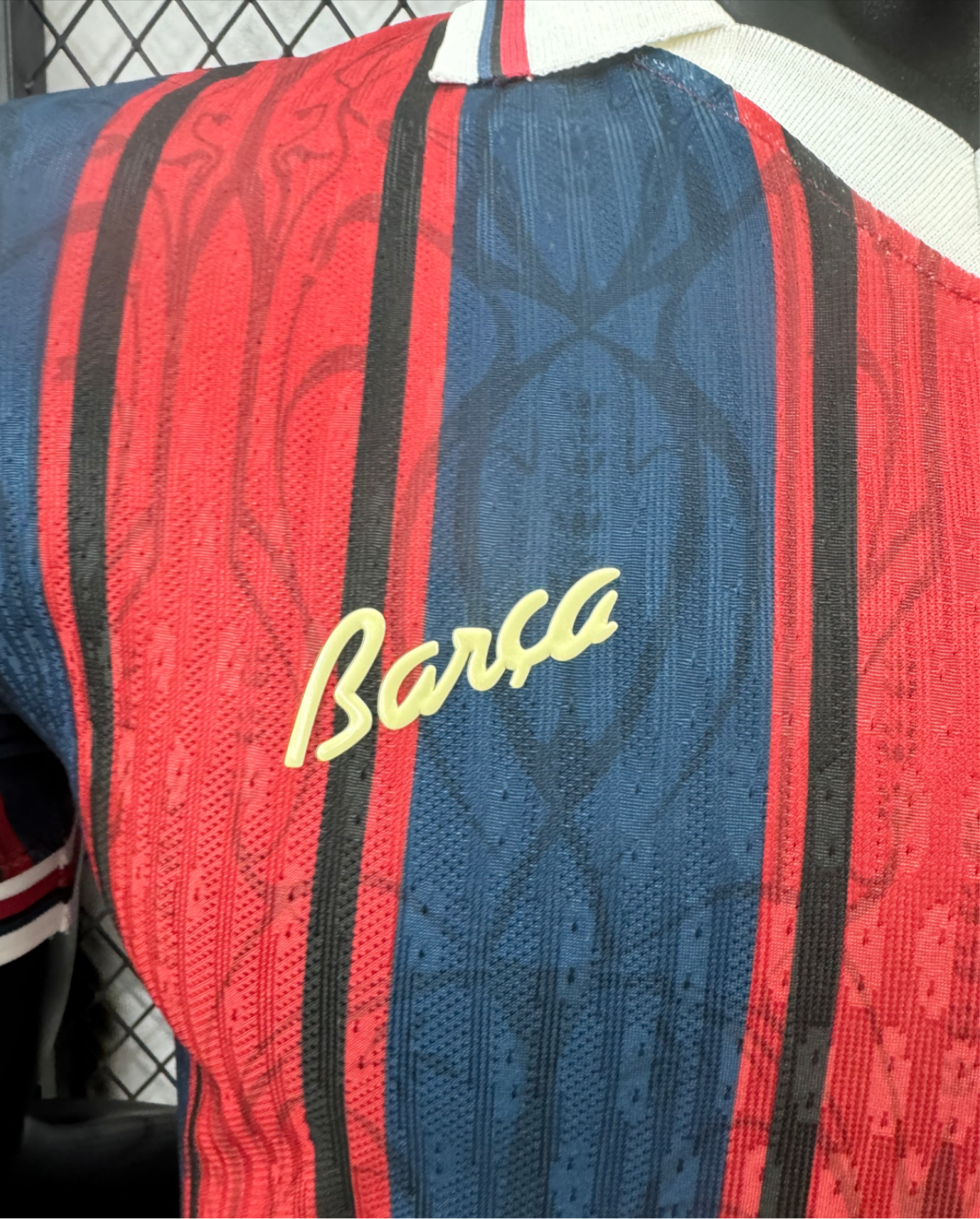 25/26 player Barcelone 125 anniversaire