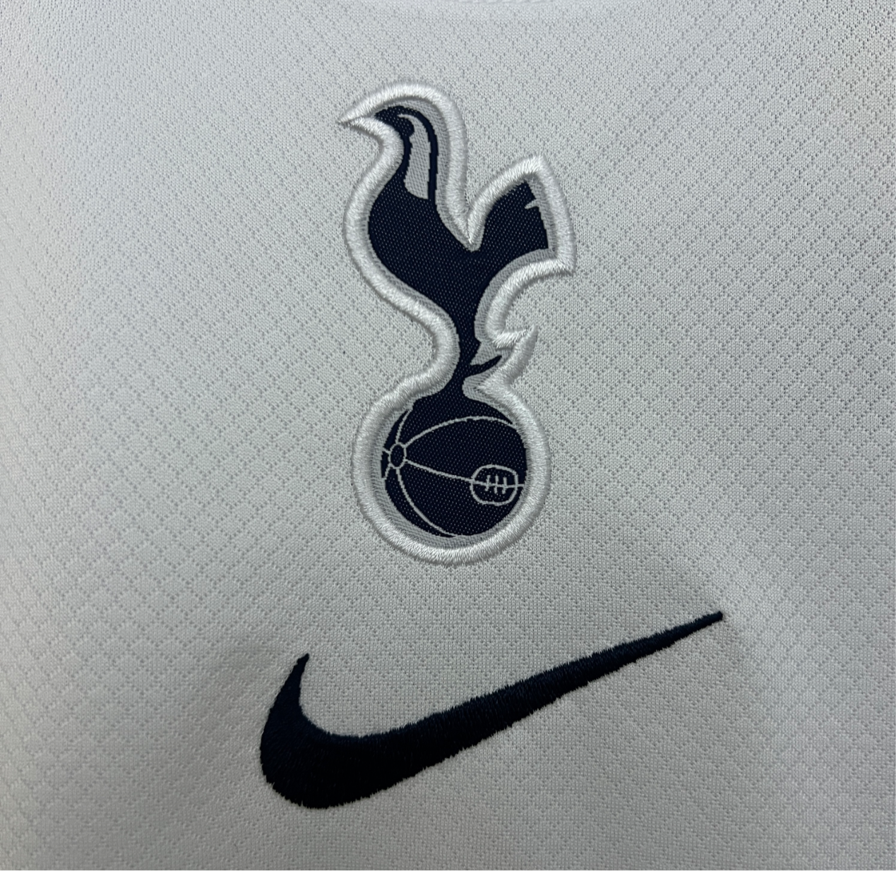 25/26 tottenham enfants domicile