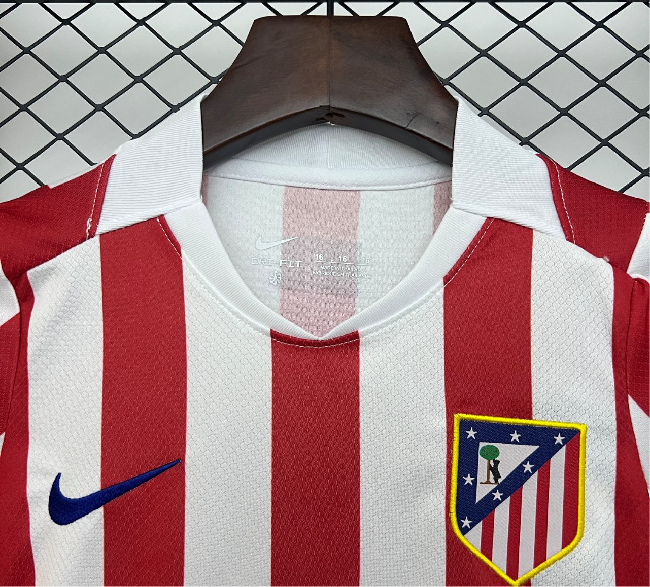25/26 atletico Madrid enfants domicile