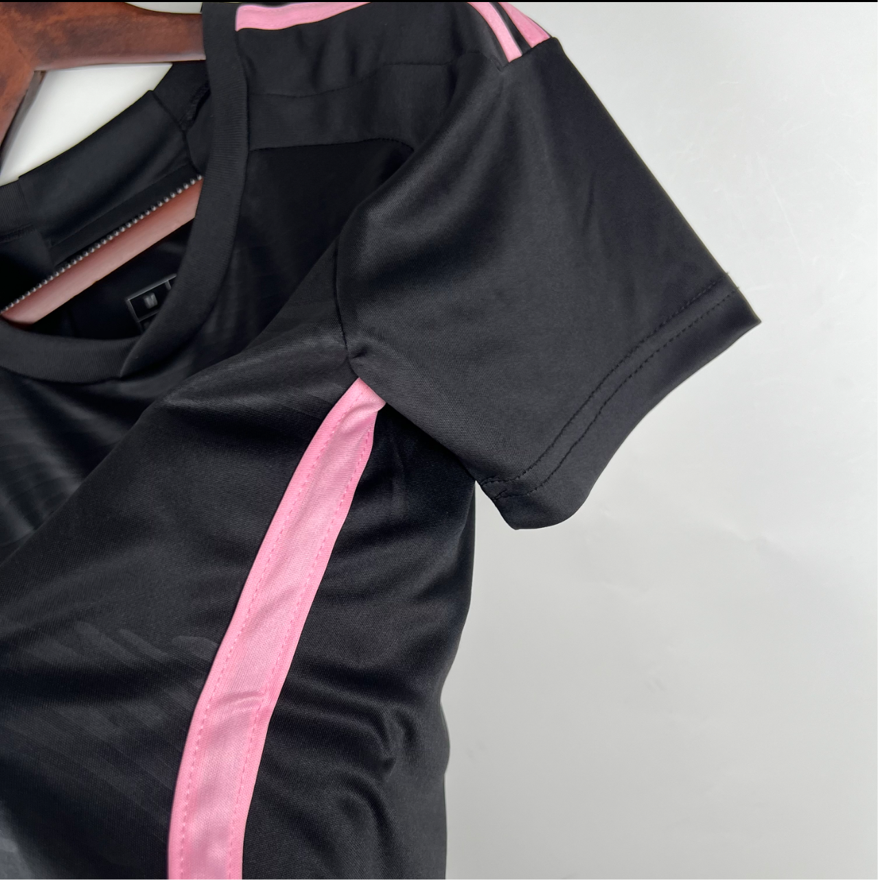 Maillot de miami femme extérieur 23/24