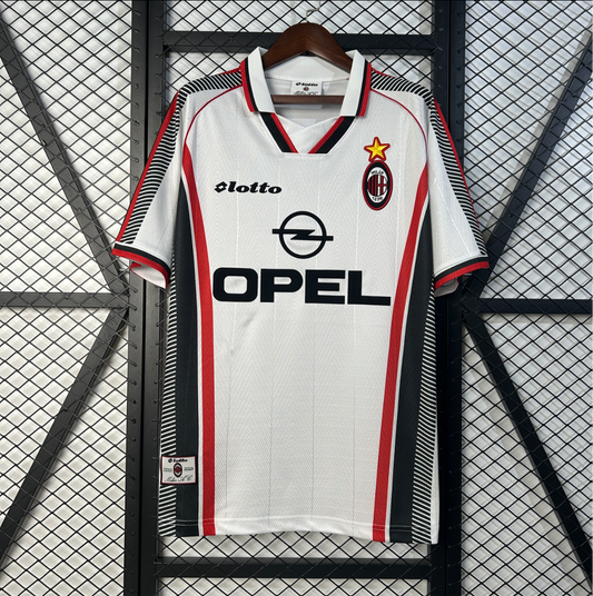 98/99 AC Milan extérieur