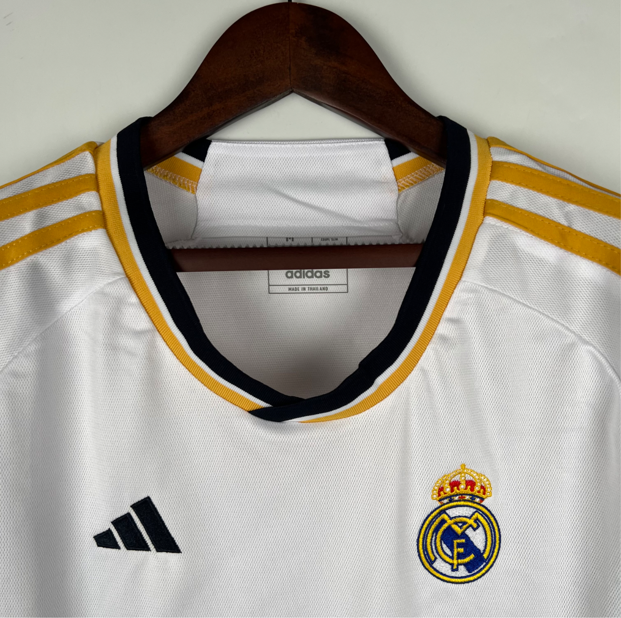 Maillot de Real Madrid femme domicile 23/24