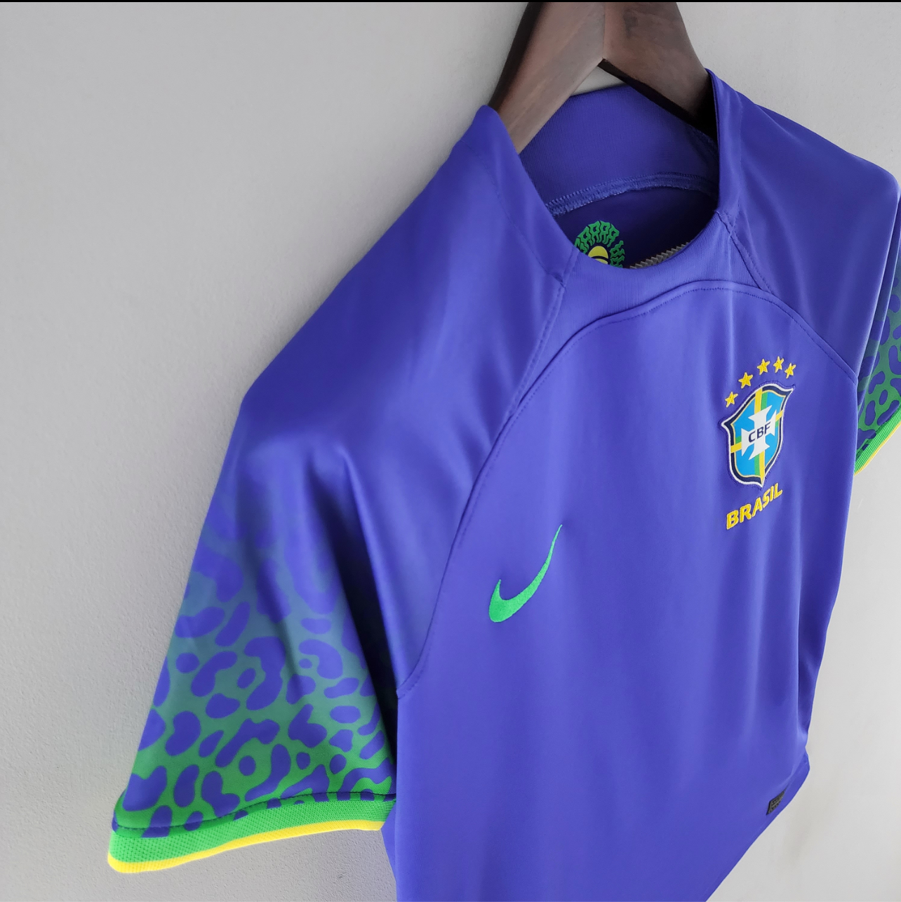 Maillot de Brésil femme coupe du monde 2022 extérieur