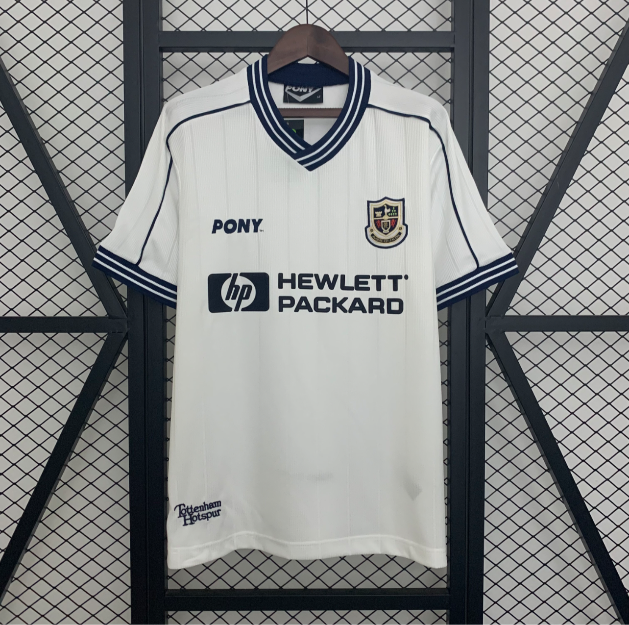 97/99 tottenham domicile