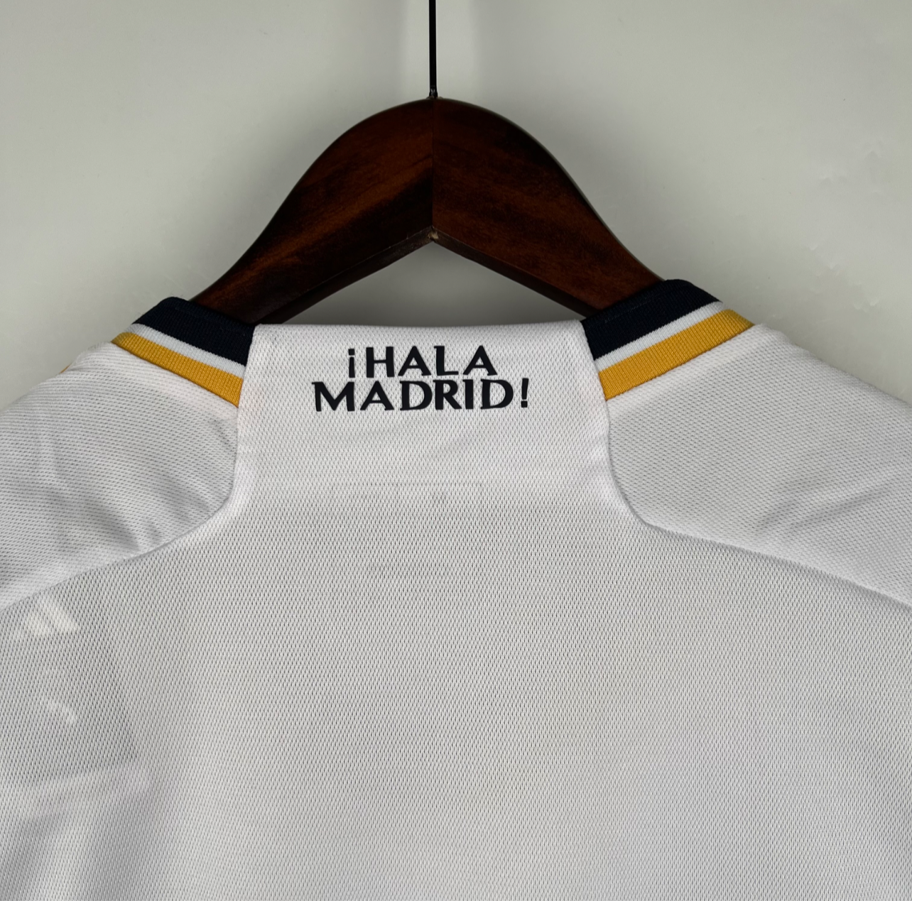 Maillot de Real Madrid femme domicile 23/24