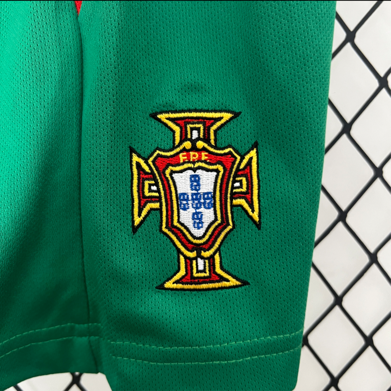 Maillot de Portugal enfant domicile 2004