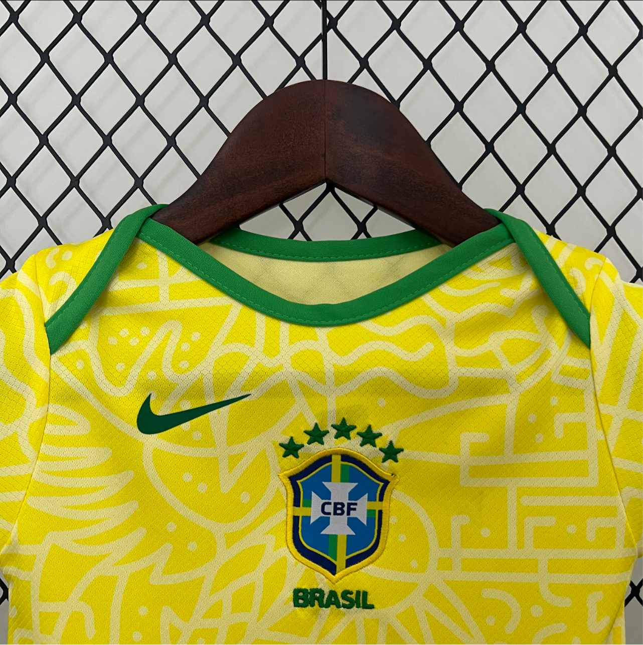 Maillot de Brésil bébé domicile 2024