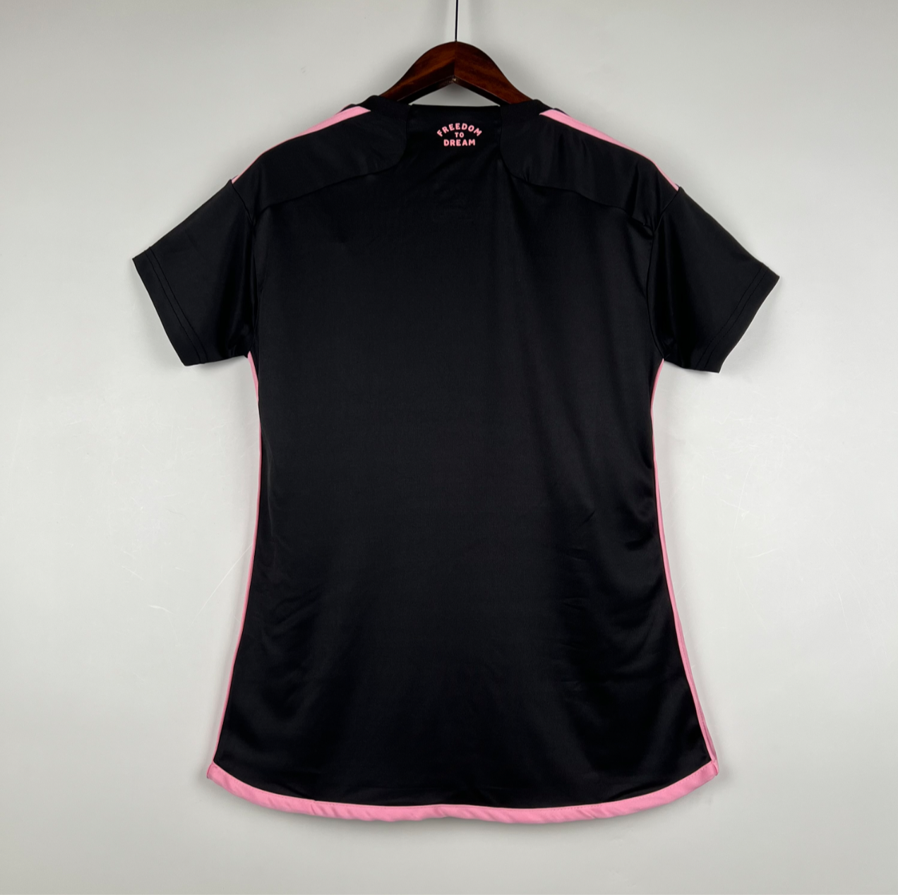 Maillot de miami femme extérieur 23/24