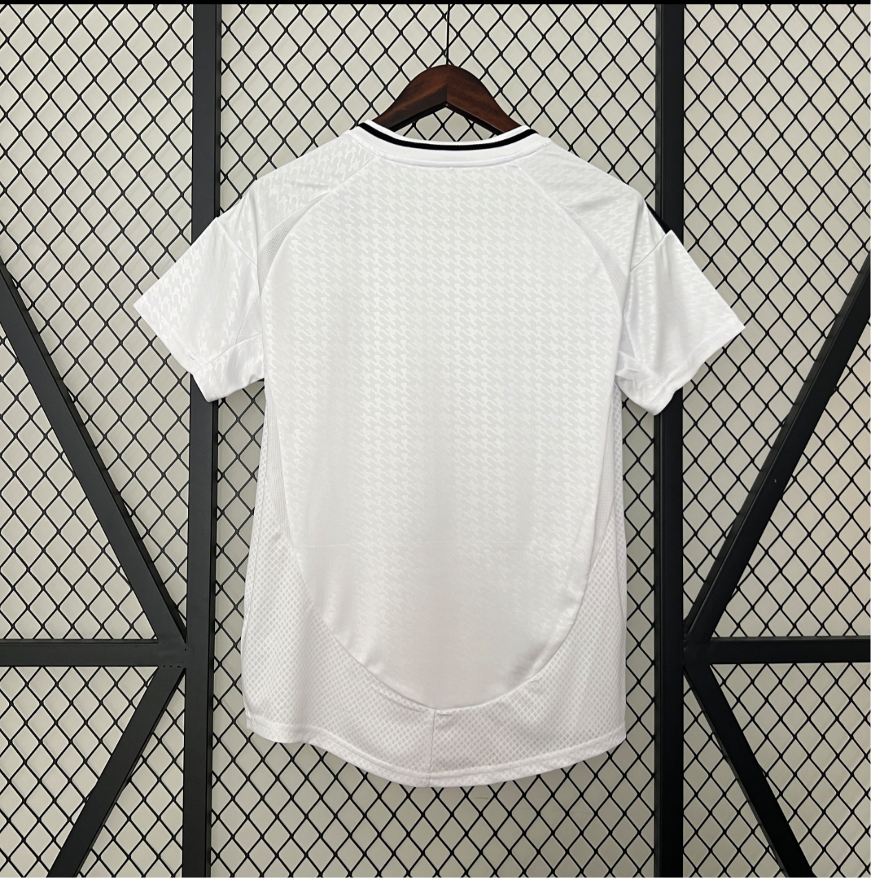 Maillot de réal Madrid femme domicile 24/25