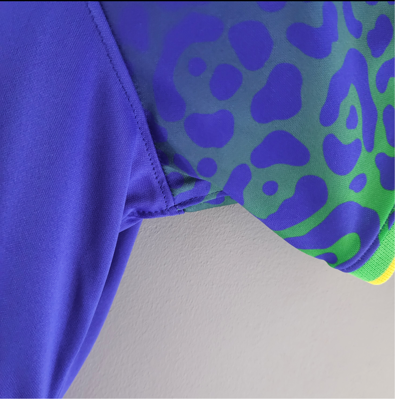 Maillot de Brésil femme coupe du monde 2022 extérieur