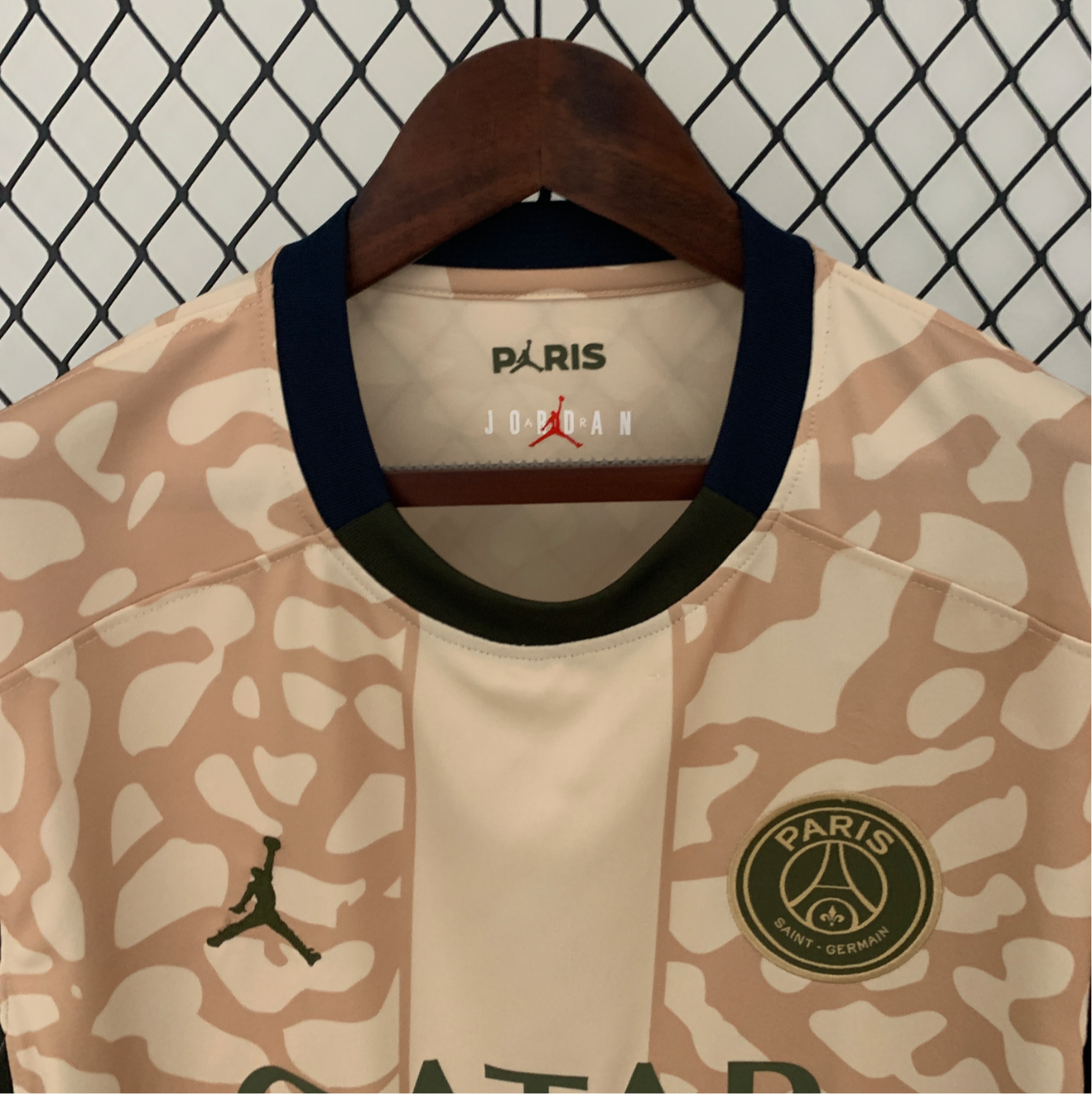 23/24 PSG quatrième extérieur